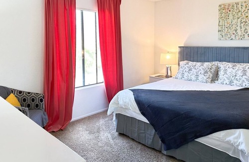 Rowland Heights Apartment | Near to Disneyland 20 minutes 2 bedrooms &2 bath apt
