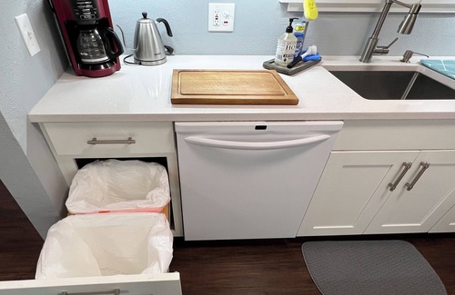 Gainesville Condo | Near UF and SHANDS Hospital cozy spot