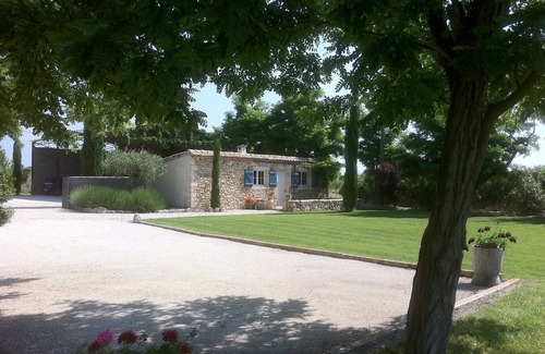 Saint-Chaptes House | Near Uzes. character property in an old sheepfold. private pool.