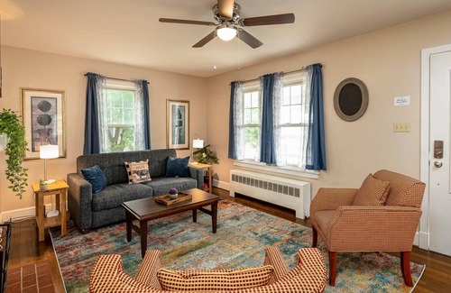 Maurertown House | Near Vineyard & Distillery - Muse of Maurertown