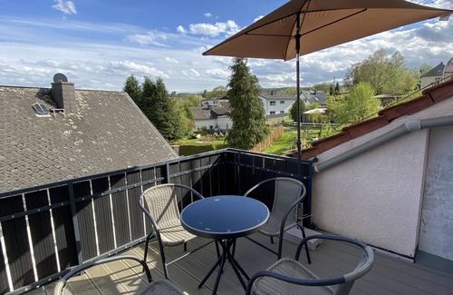 Hohenstein Apartment | Near Wiesbaden: Own bathroom/kitchen - Wifi - Parking
