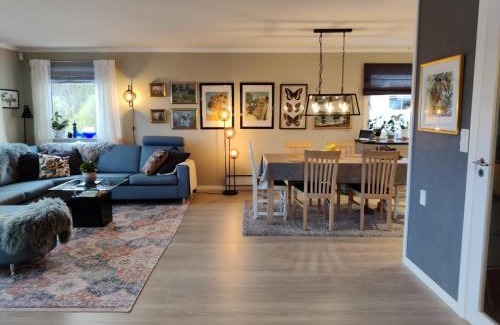 Fana House | Nearby Bergen, Midtunlia 27d