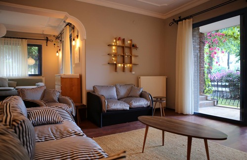Icmeler City Center Villa | nearby Icmeler beach, family friendly
