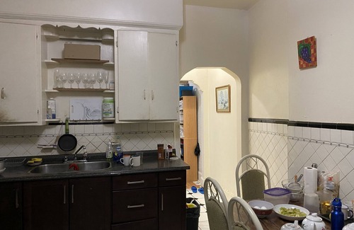 Kensington Market House | Nearby KensingtonMarket, Core downtown, 5 minutes to bus, streetcar, supermarket