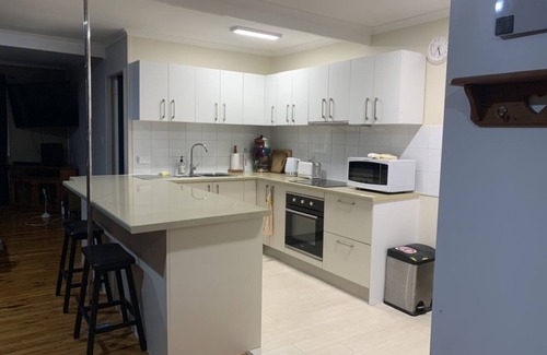North Boambee Valley House | Nearby to university, education campus, hospital, stadium, Coffs Harbour CBD