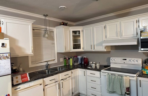 Moncton House | Neat and cozy 3 bedroom house