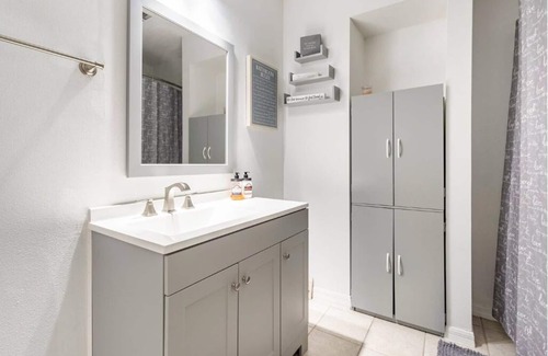 Interchange Square House | Neat and peaceful BR/King Bed/Close to I95