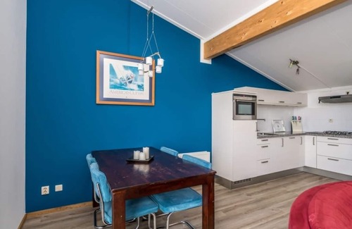 Oude-Tonge House | Neat island house with beautiful view, for larger groups, it is ideal to rent in combination with th