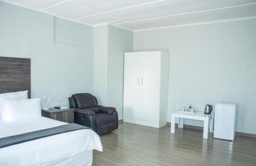 Bulawayo Apartment | Neat one bedroom in Morningside guesthouse - 2089