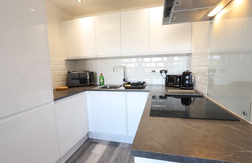 Sheldon Apartment | NEC/Airport Interchange Shortstay Homebase14
