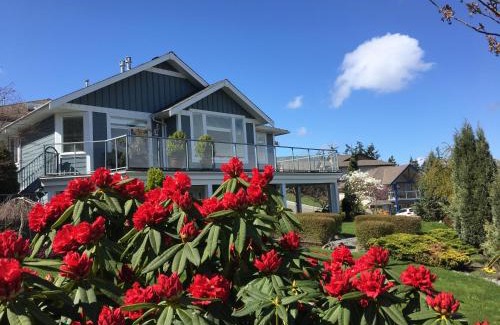 Regional District of Nanaimo House | NeckPoint Treasure