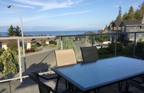 Regional District of Nanaimo House | NeckPoint Treasure