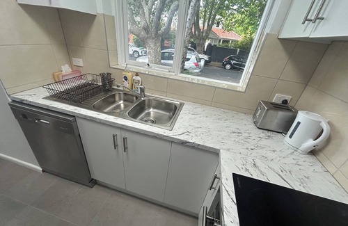 Elwood Apartment | Need a dose of Vitamin Sea?