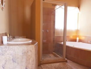 Marloth Park Cabin | Needles Lodge