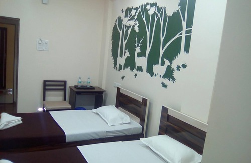 Kankavali Hotel | Neelisha River Front Inn