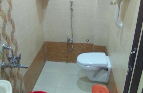 Kankavali Hotel | Neelisha River Front Inn