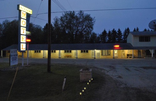 Neepawa Hotel | Neepawa Motel