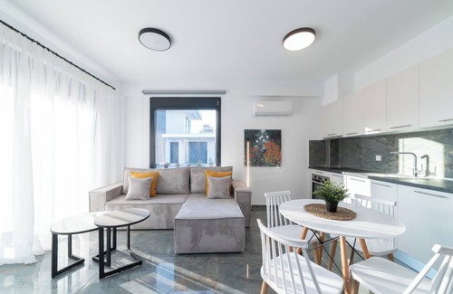 Paralia Ofryniou Villa | Nefeli Lux-Two - Bedroom Duplex with Garden