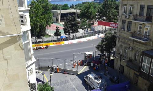 Baku Old Town Apartment | Neftiannikov Avenue Apartment