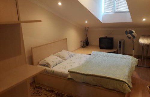Baku Old Town Apartment | Neftiannikov Avenue Apartment