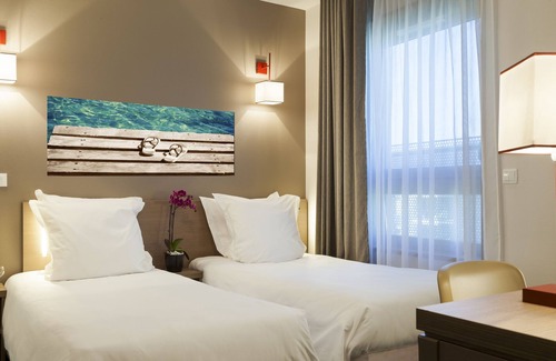 Annemasse Hotel | Nehô Suites Porte de Genève - Gare Annemasse