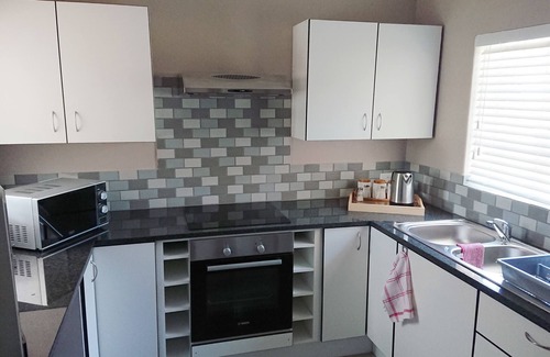 Hartbeespoort Cottage | Nehema Manor