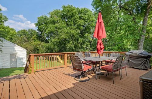 Inglewood House | Neighborhood Retreat, Large Yard, Fire Pit