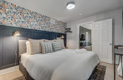 Central Colorado Springs House | Neighborly Heights - Downtown King BBQ Fire Pit