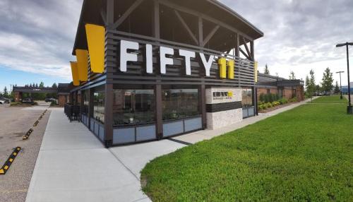 Bonnyville Hotel | Neighbourhood Inn Hotels in Bonnyville