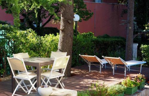 Quarto dei Mille Apartment | Nel verde a due passi dal mare
