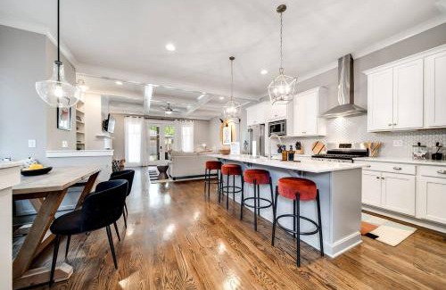 North Nashville House | Nell's Haven Two Miles To Downtown & Broadway