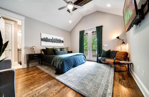 North Nashville House | Nell's Haven Two Miles To Downtown & Broadway