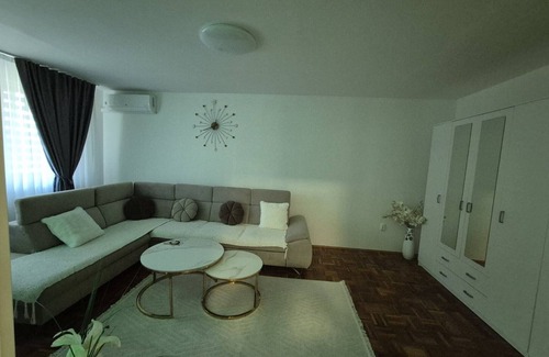 Sarajevo Apartment | Nella Apartment - One Bedroom Apartment