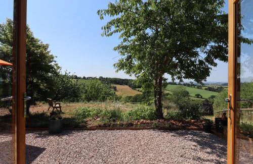 Crediton House | Nelli Lodge at Mile End