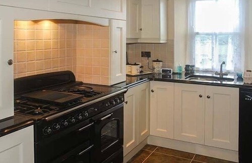 Bantry House | NELLIE'S FARMHOUSE, family friendly in Durrus, County Cork