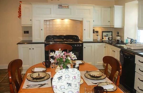 Bantry House | NELLIE'S FARMHOUSE, family friendly in Durrus, County Cork