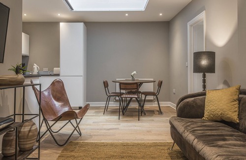 Ramsgate Apartment | Nelson Crescent West - Modern one bedroom apartment