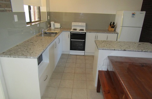 Warrenben House | Nelson House - Close to beach! Off peak special!