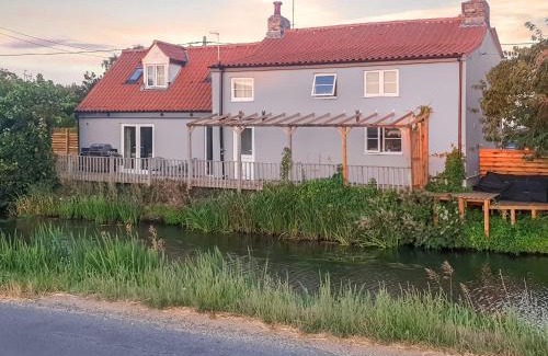 Wisbech House | Nene Cottage