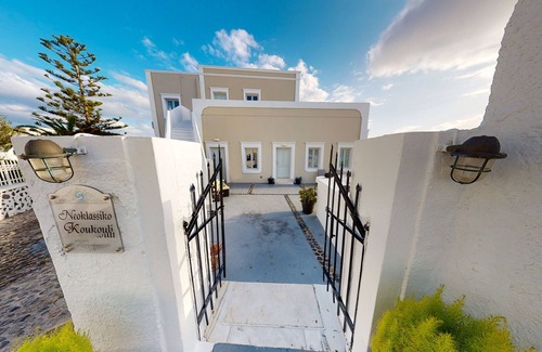 Fira Apartment | Neoklassiko Koukouli Deluxe room