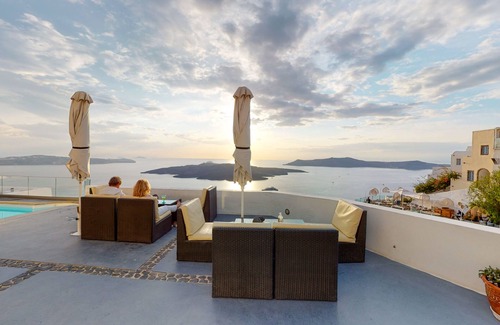 Fira Apartment | Neoklassiko Koukouli Deluxe room