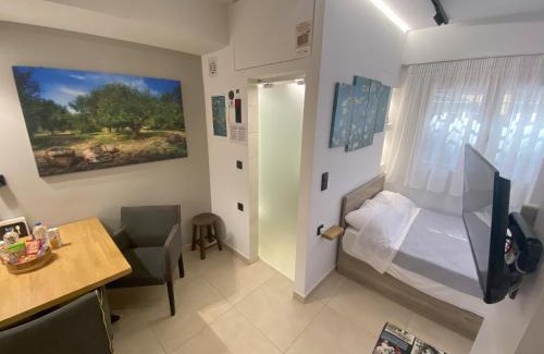 Kinosargous Apartment | Neos Kosmos Living Space