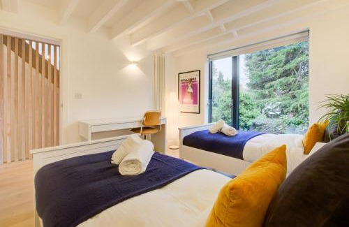 Hillside House | Neoteric Home Wimbledon Village