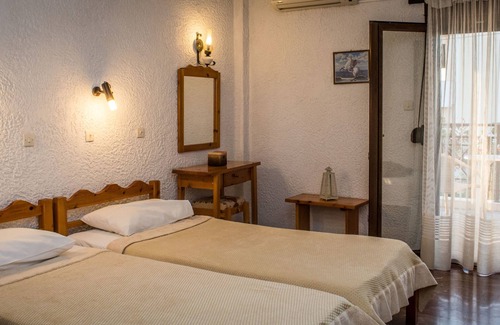 Karlovassi Hotel | Nepheli