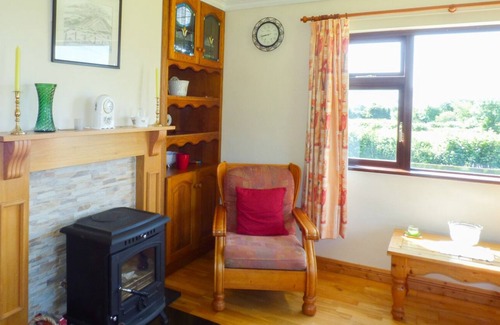 Bofeenaun House | NEPHIN VIEW, pet friendly, with a garden in Ballina, County Mayo