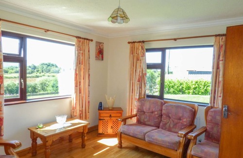 Bofeenaun House | NEPHIN VIEW, pet friendly, with a garden in Ballina, County Mayo