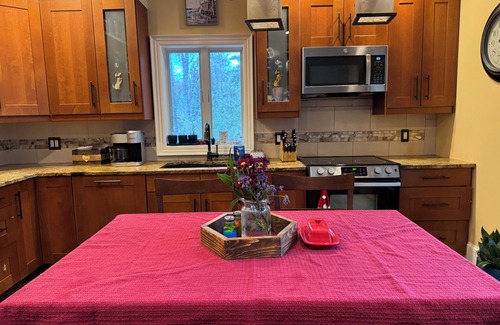 Bar Harbor House | Nerds Paradise in the village of Town Hill in Bar Harbor feat. 2 bed and 2 bath