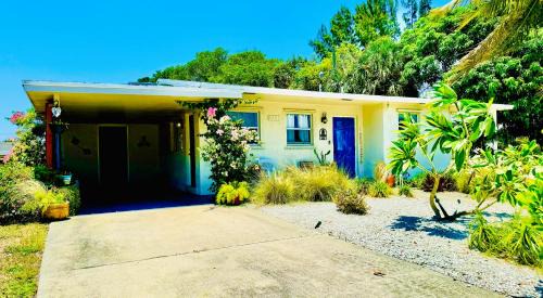 Riviera Beach House | Nereidas Cottage for people who love the water