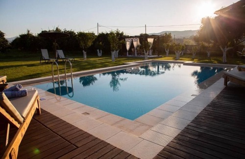 Sirili Villa | Neriana Villa - Garden Paradise
