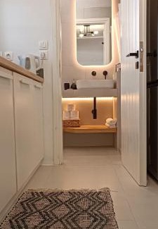 Parasporos House | Nesaea seafront house